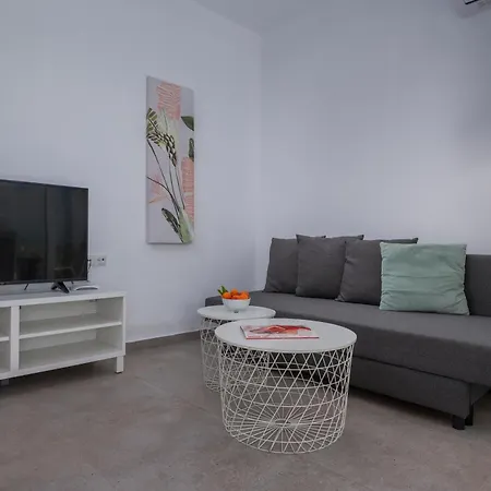 Slv Danai 7 Appartement Ofrínion